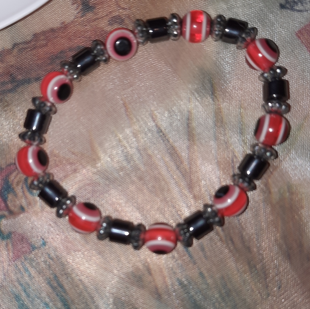 3/25$ evil eye beaded stretch bracelet unisex red black hippie bohemian